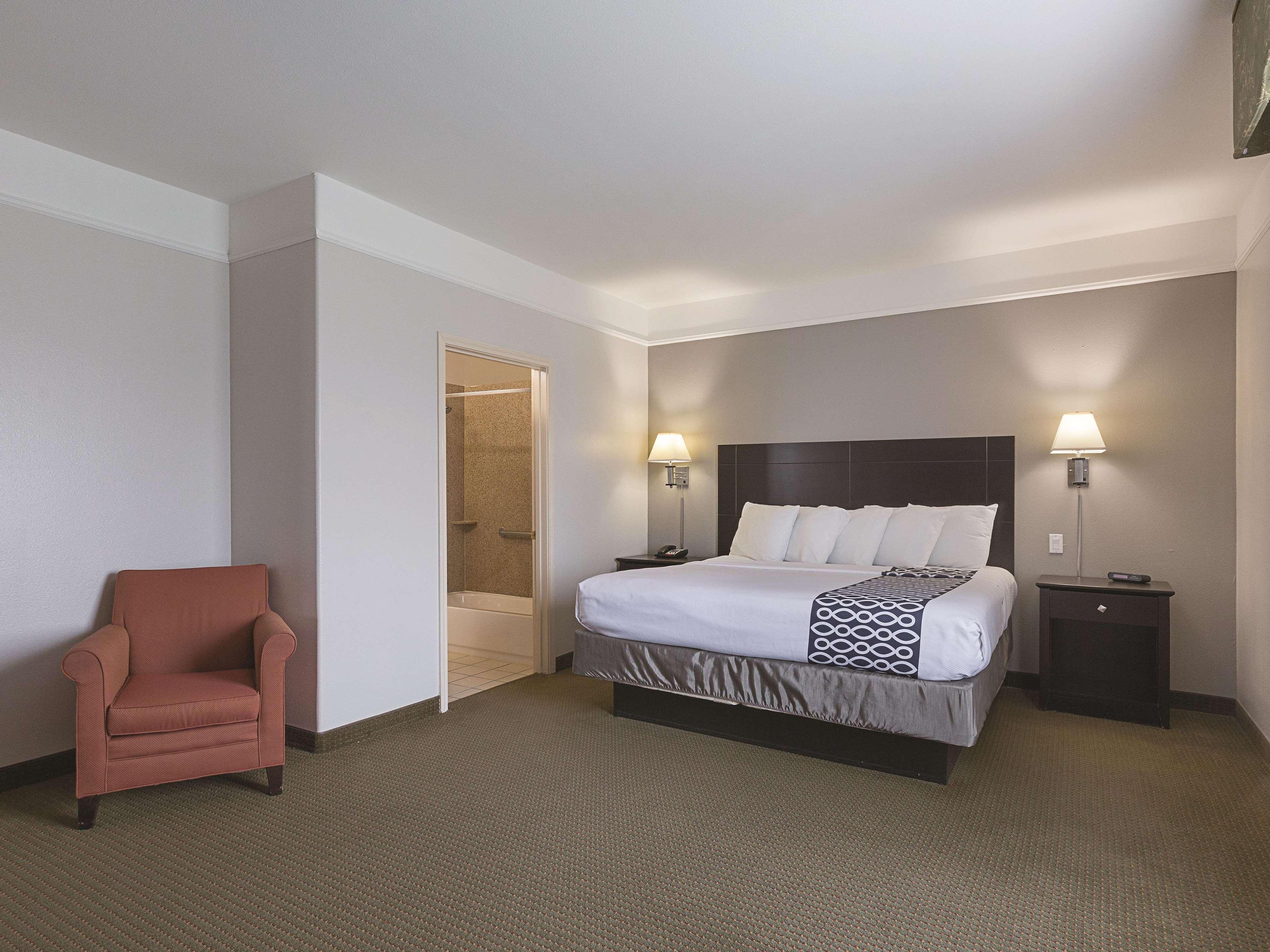 La Quinta By Wyndham Deer Park Hotell Exteriör bild