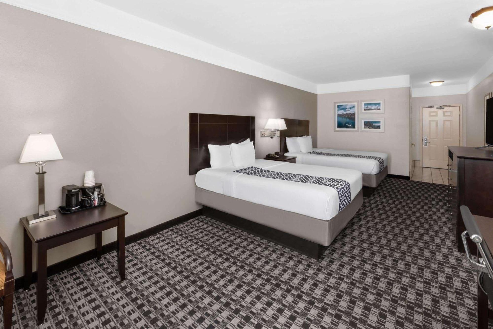 La Quinta By Wyndham Deer Park Hotell Exteriör bild