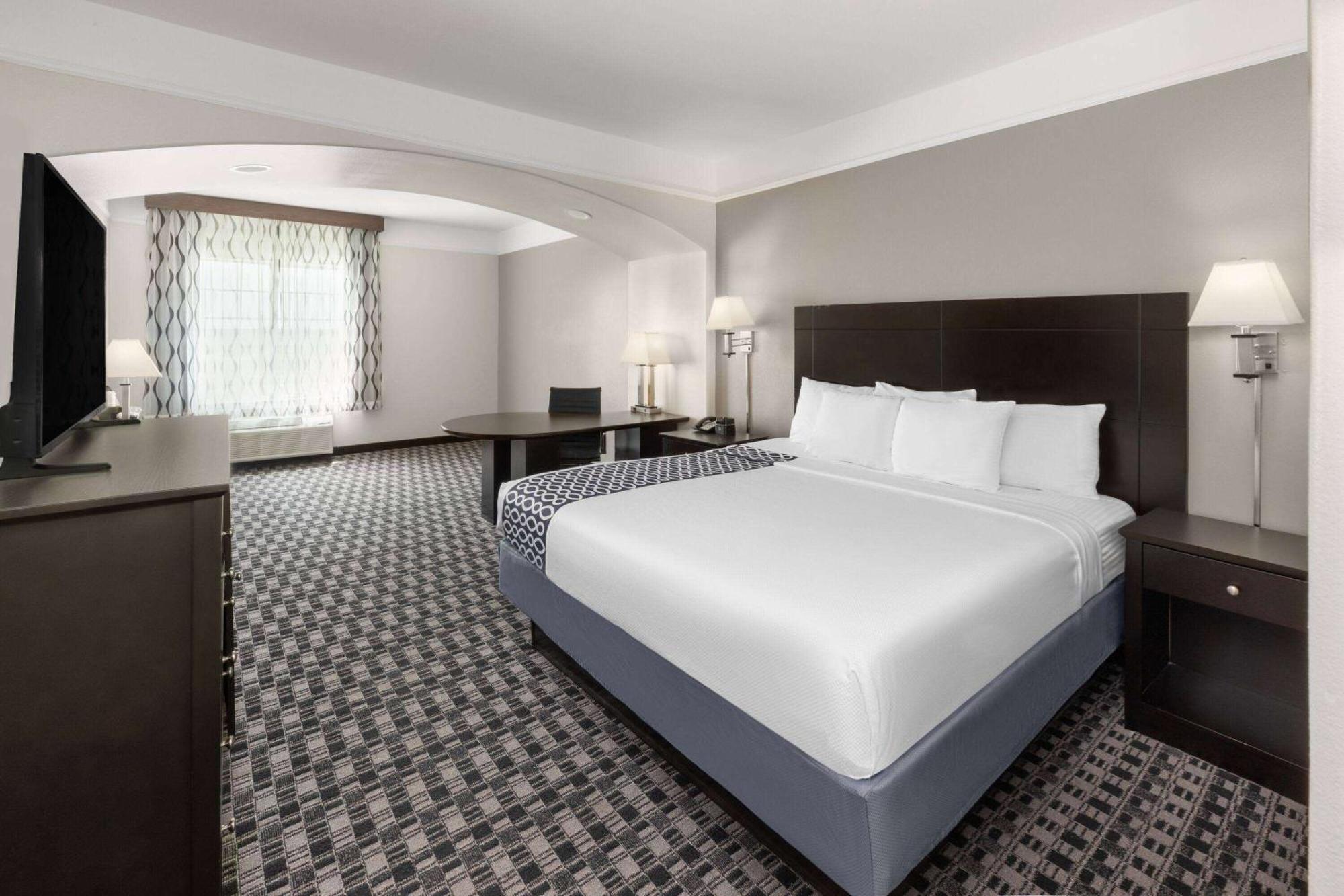La Quinta By Wyndham Deer Park Hotell Exteriör bild