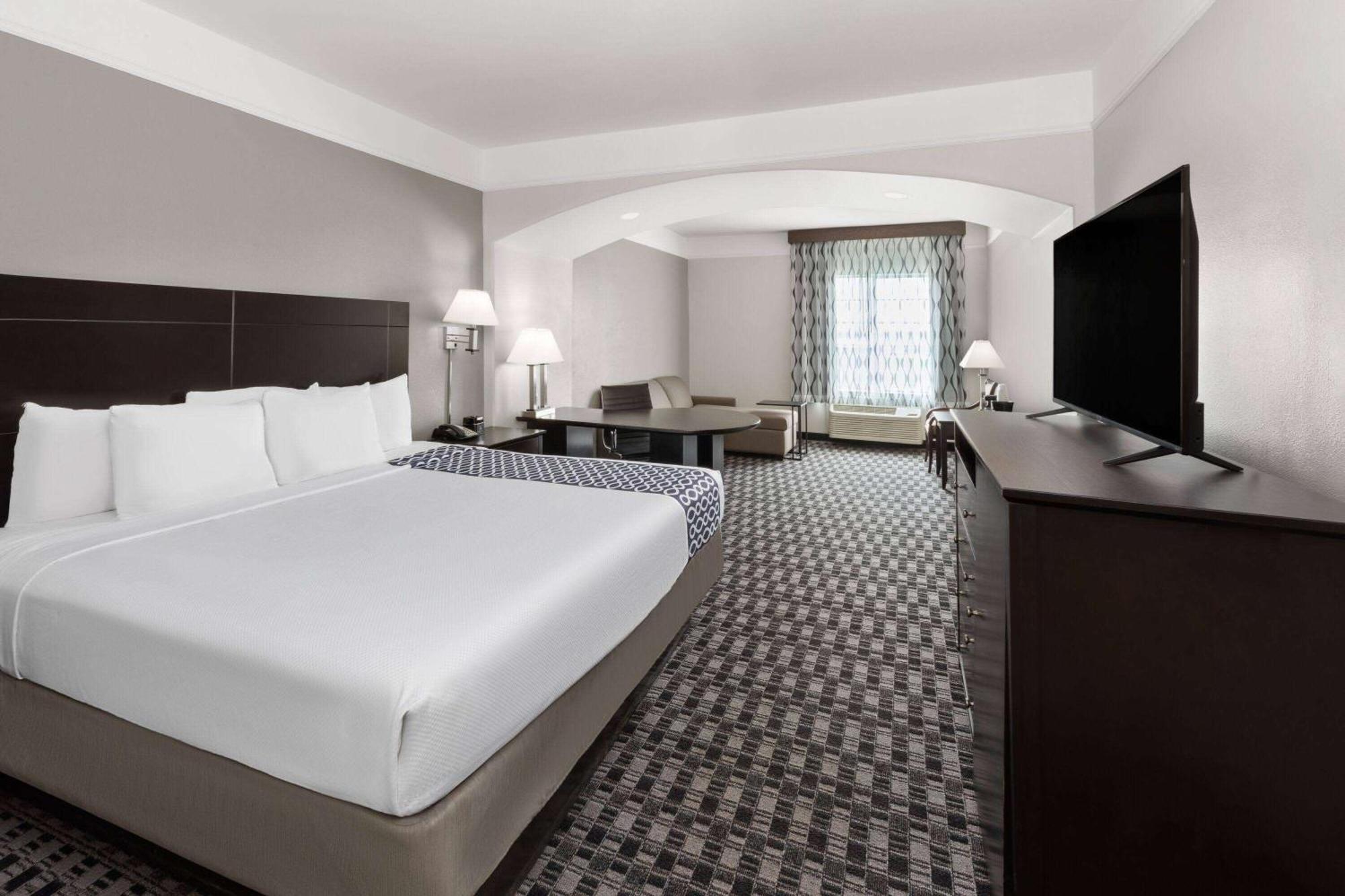La Quinta By Wyndham Deer Park Hotell Exteriör bild