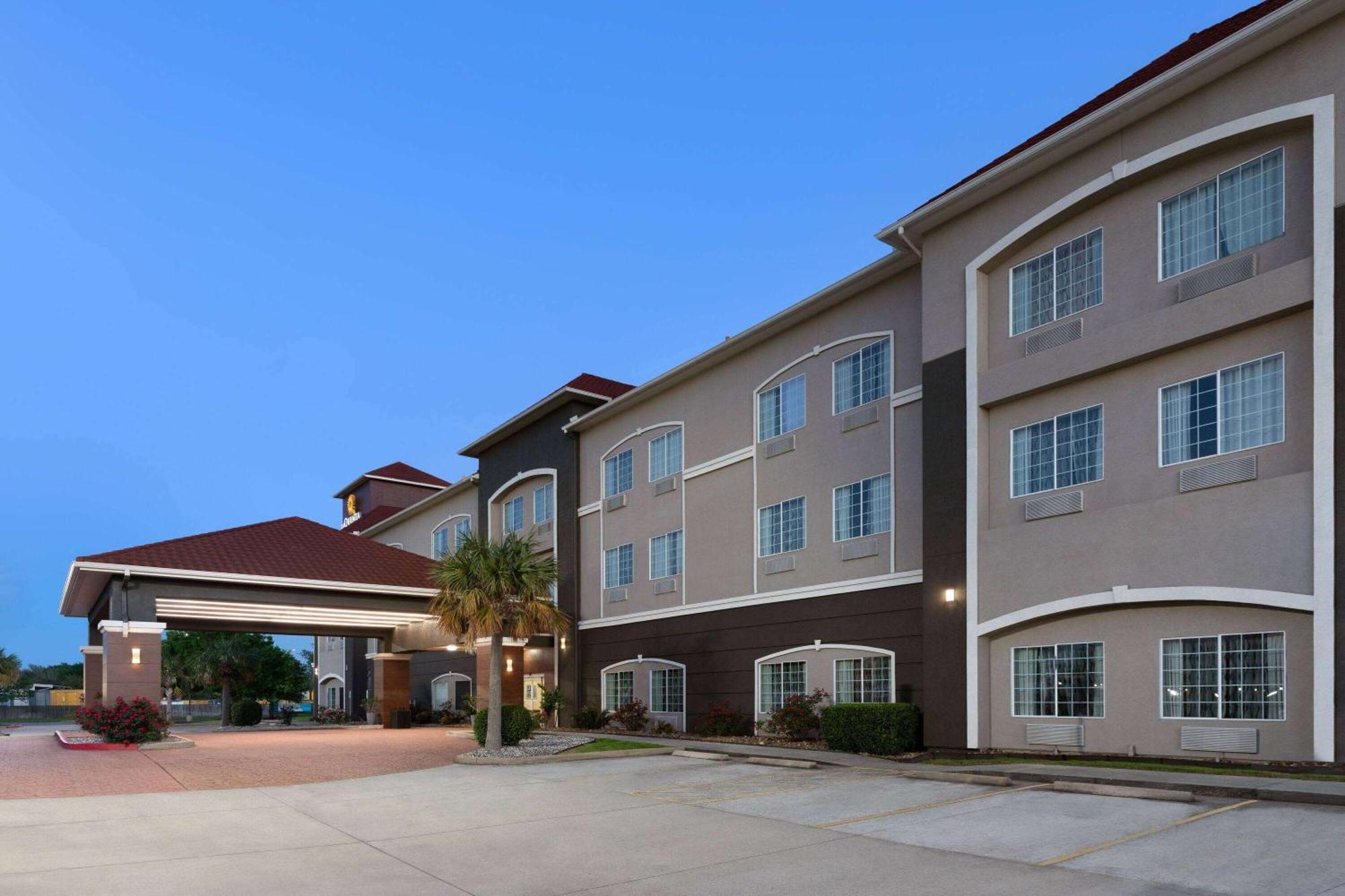 La Quinta By Wyndham Deer Park Hotell Exteriör bild